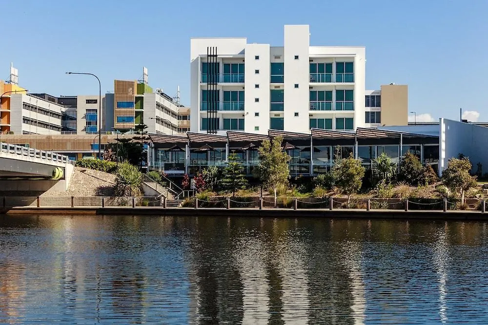 Mercure Sunshine Coast Кавана-Уотерс