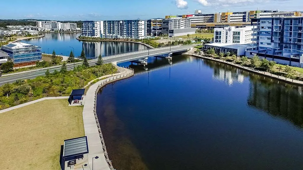 Mercure Sunshine Coast Kawana Waters 4*,  Australia