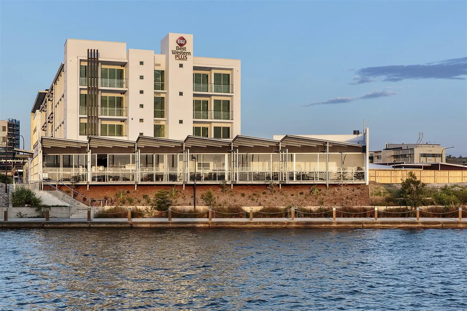 Mercure Sunshine Coast Kawana Waters